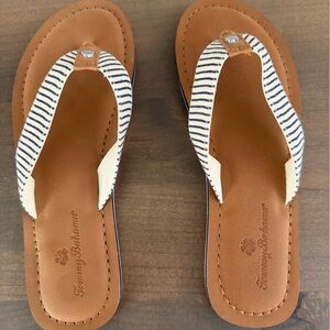 Tommy Bahama sandals size 9